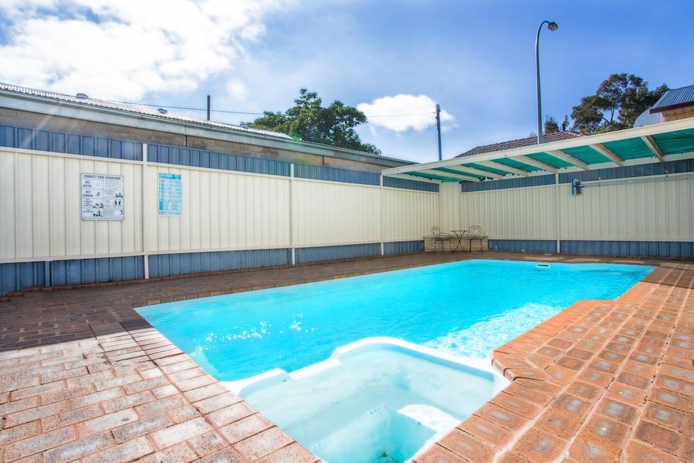 Cowra Motor Inn Exterior foto
