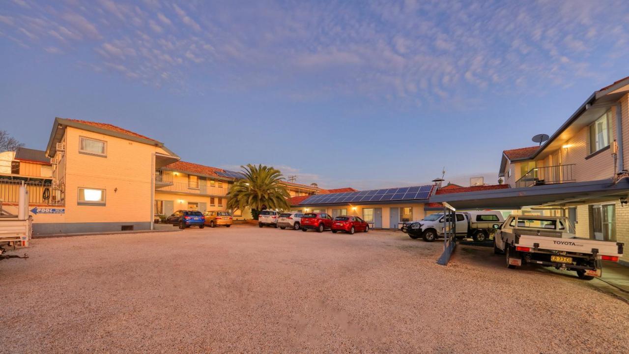 Cowra Motor Inn Exterior foto